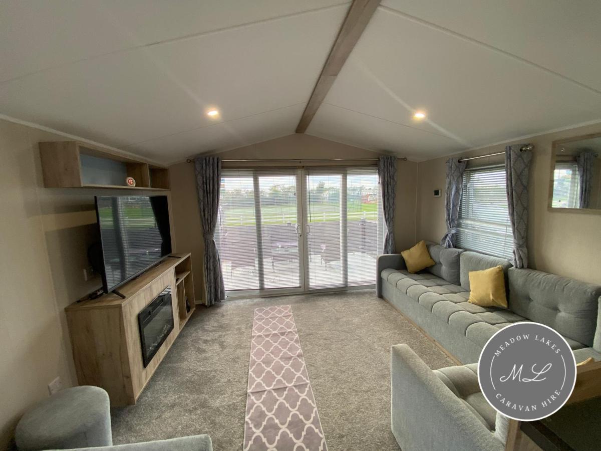 Meadow View 171 - Golden Palm - Central Heating, Wifi, Pet Friendly, Bed Linen - Meadow Lakes Caravan & Lodge Hire Chapel Saint Leonards Buitenkant foto